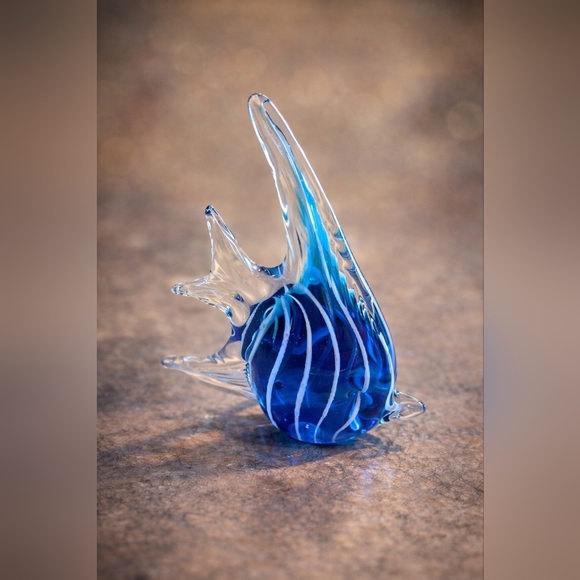 (J30) Blown Glass Fish Sculpture - Picture 2 of 14